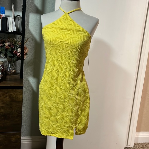 Wild Fable Halter Dress Yellow Size Medium NEW - Picture 4 of 4